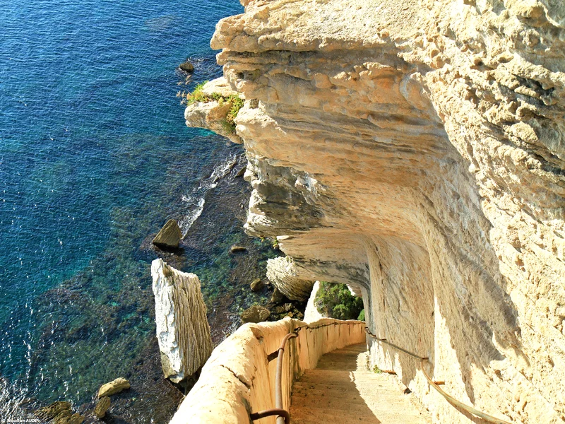 Scale scavate nella roccia Stretto di Bonifacio