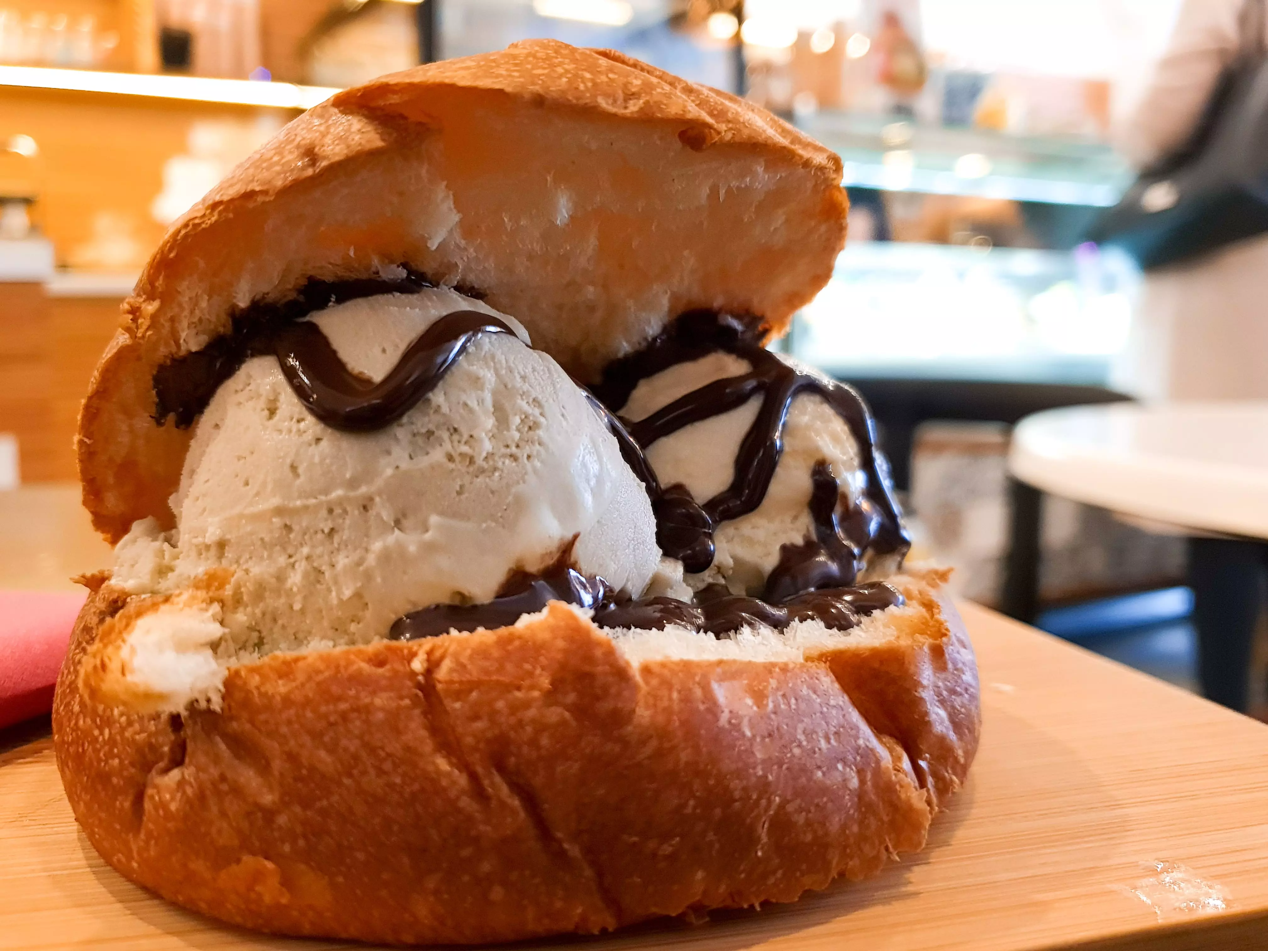 Brioche with icecream