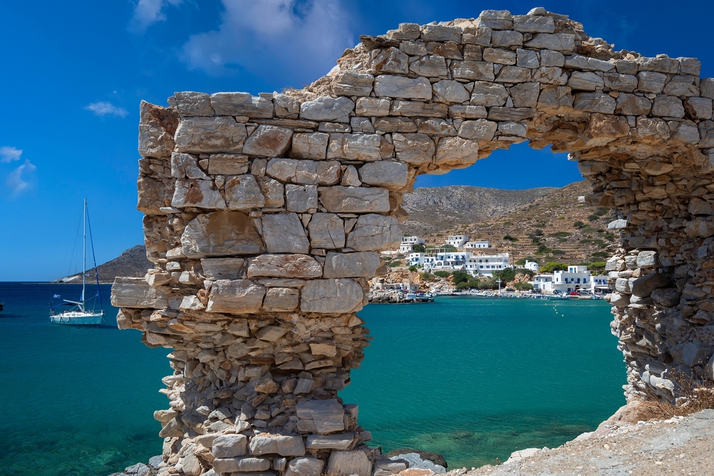 View from Alopronia's harbour, Sikinos 