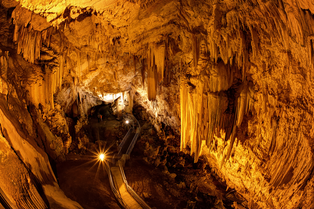 La caverna sull'isola di Antiparos